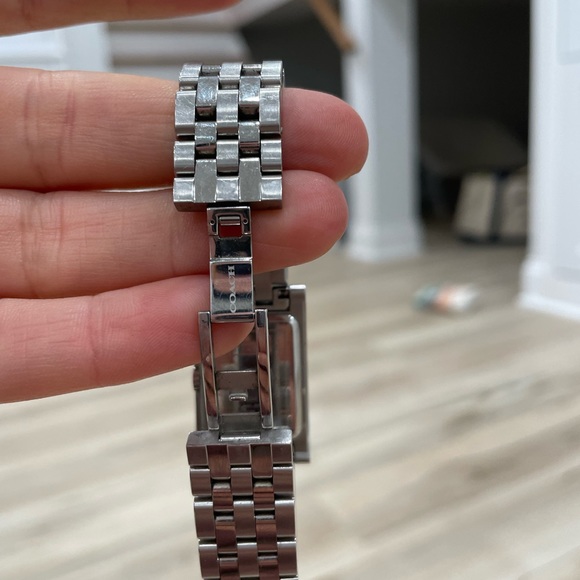 Womens Coach rectangle face silver watch NEEDS BATTERY - Picture 6 of 8